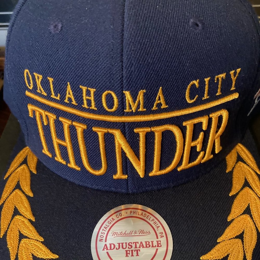 Oklahoma City THUNDER basketball team hat. One size snapback. Blue and gold